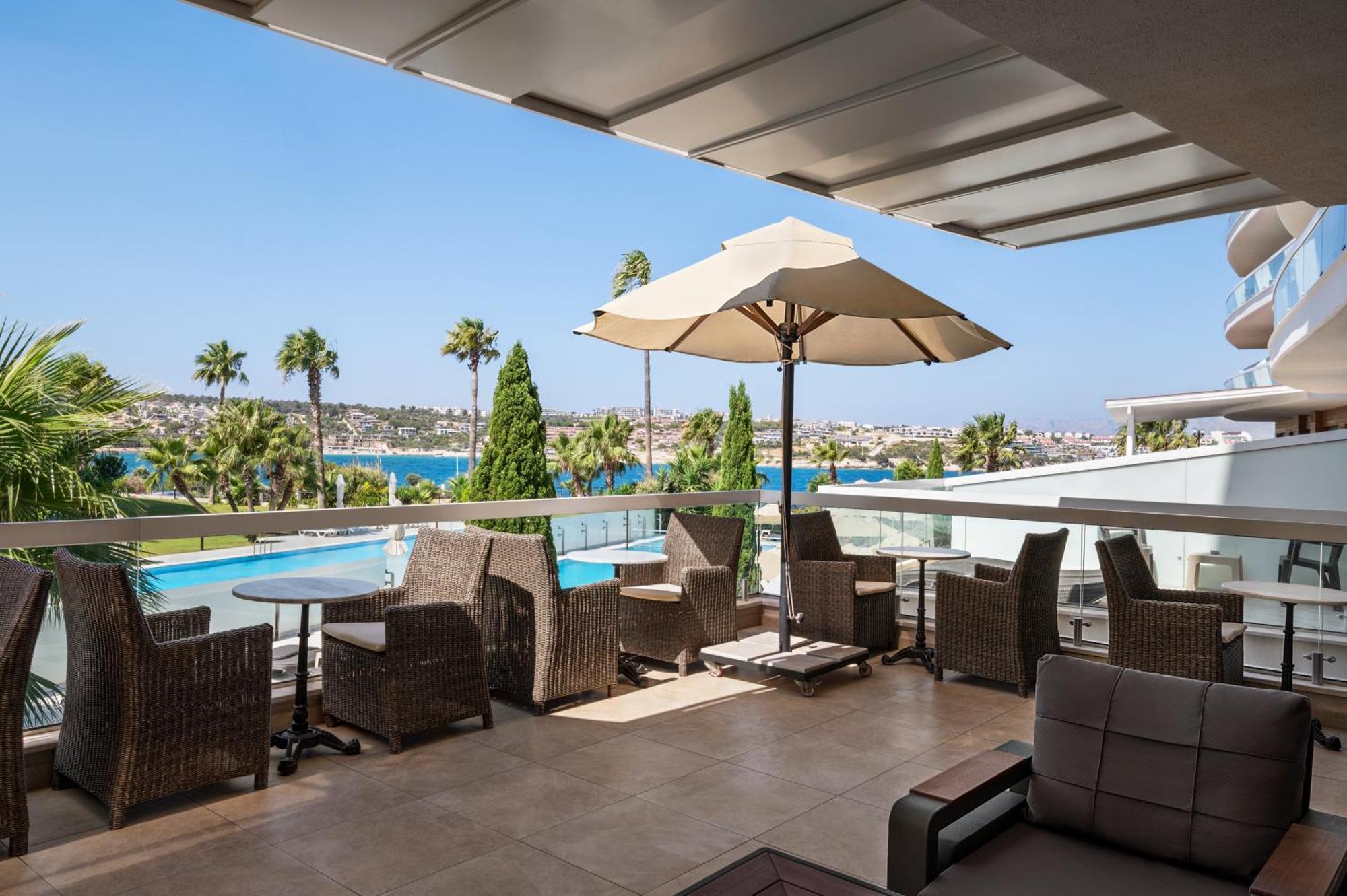 La Quinta By Wyndham Cesme Hotell İzmir Eksteriør bilde